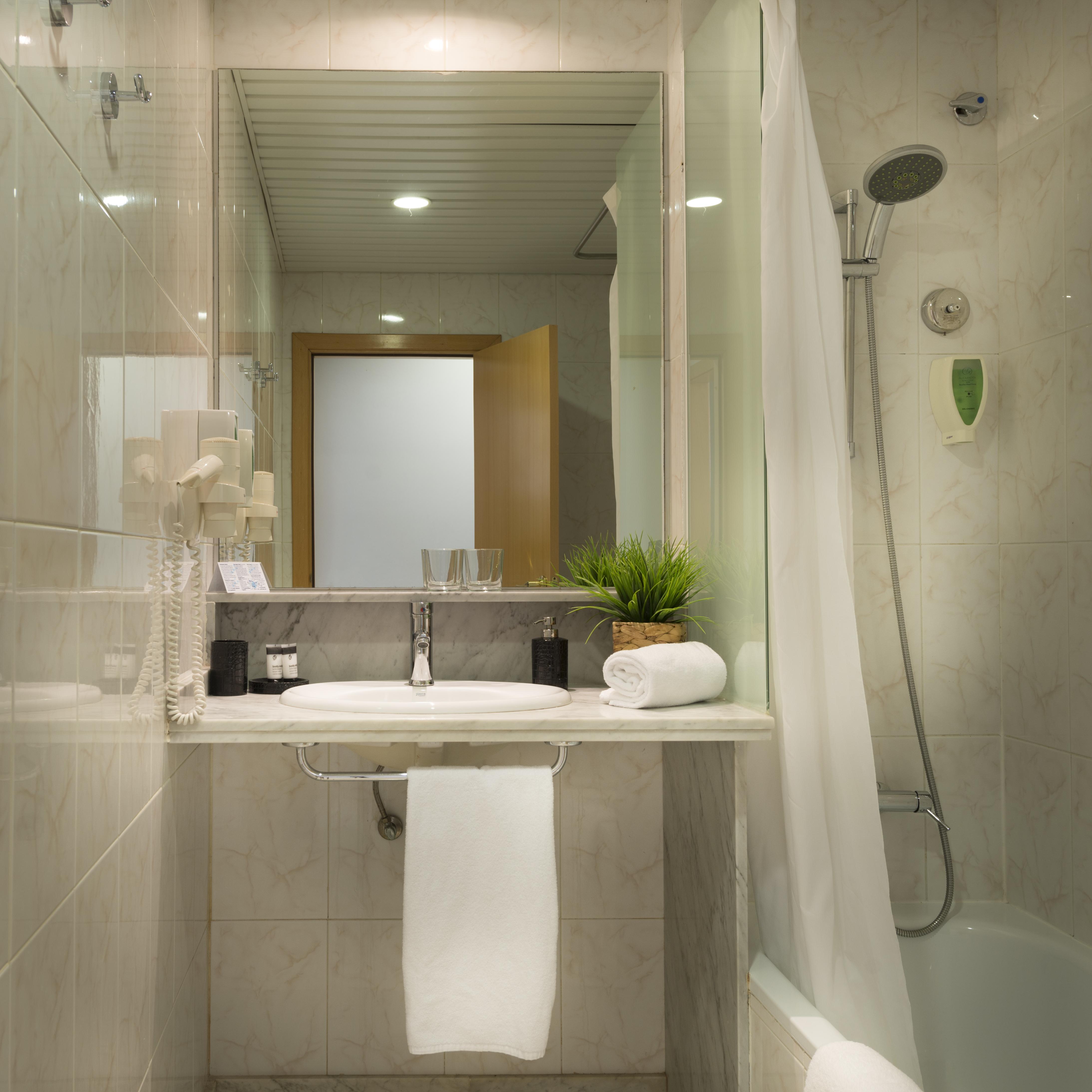 Alexandra Aparthotel Benstarhotelgroup Tarragona Ngoại thất bức ảnh